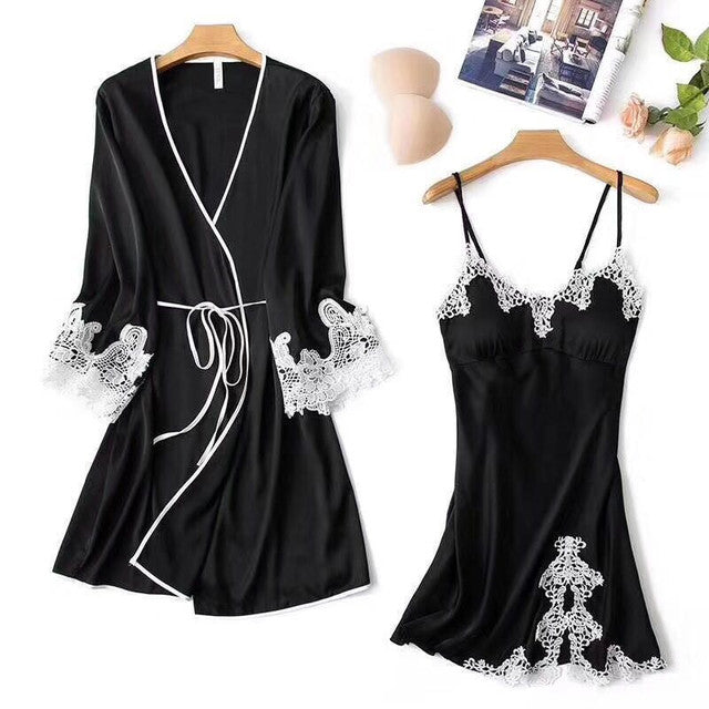 Set cămașă de noapte și halat Vasha Soft Elegance